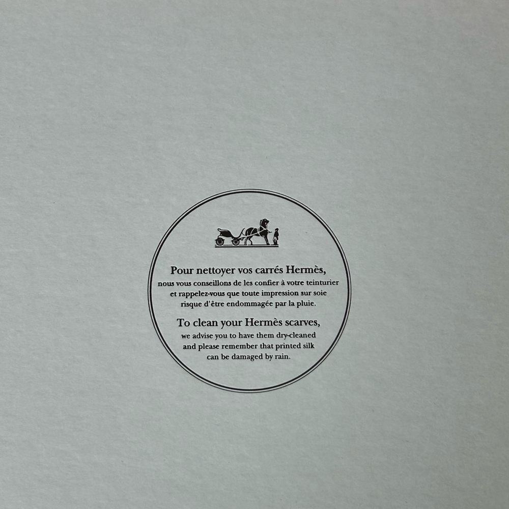 Hermes EMPTY Orange Box for Silk Scarf or Light weight gift - Picture 7 of 8